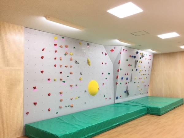 山梨県都留市ふるさと会館のサムネイル